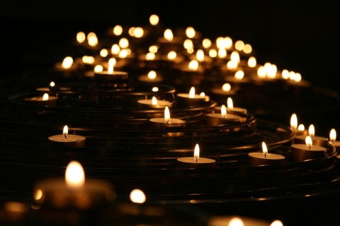 candlelights-1868525_640